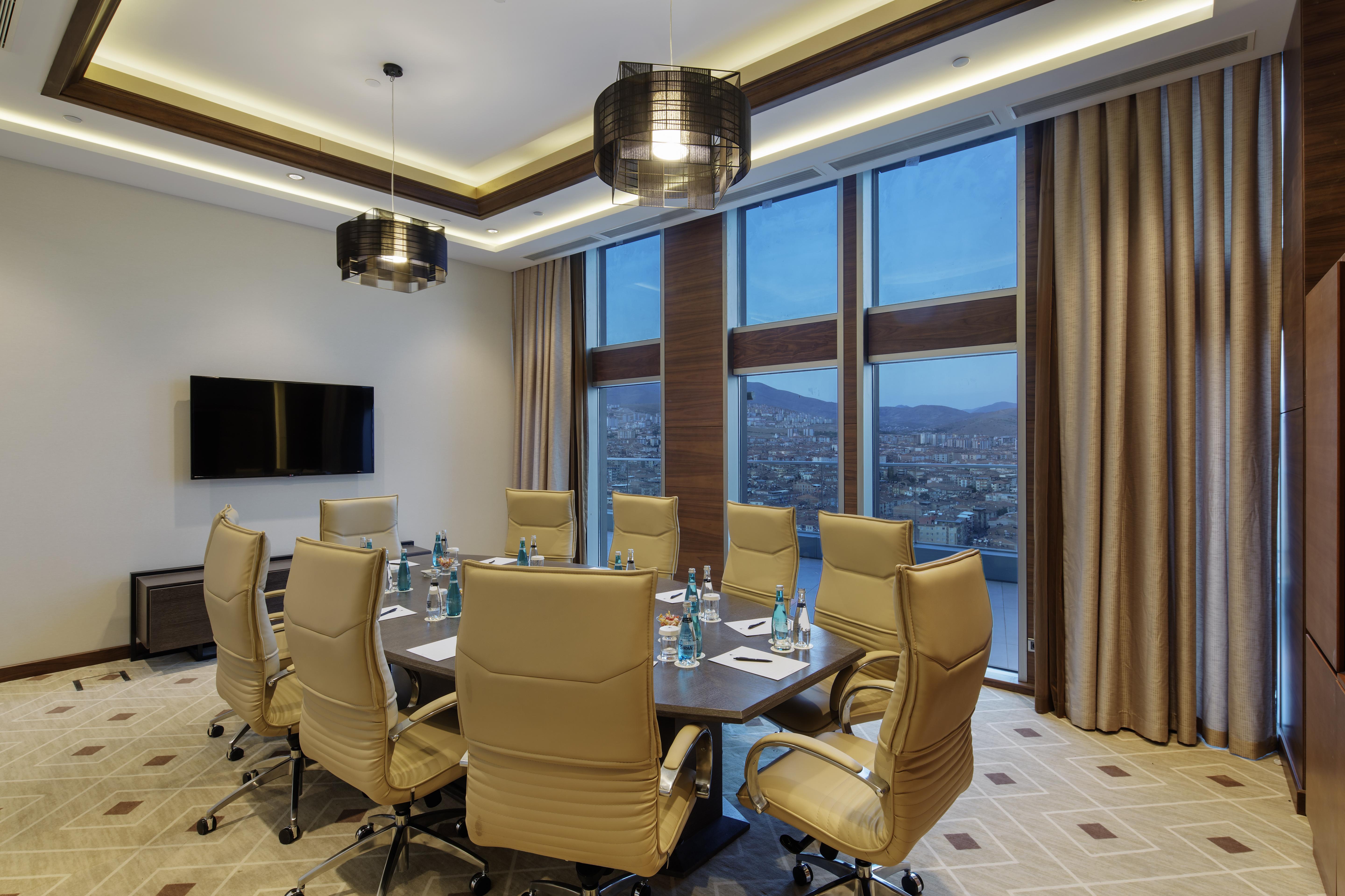 Movenpick Hotel Malatya Exterior photo